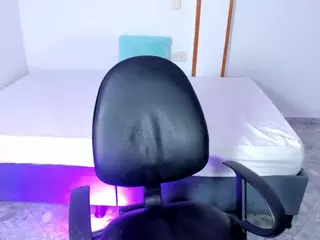 iris-torrez's Live Sex Cam Show