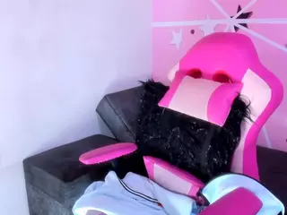 lucybeatifull's Live Sex Cam Show
