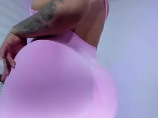 lucybeatifull's Live Sex Cam Show