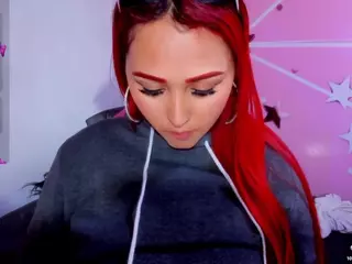 lucybeatifull's Live Sex Cam Show