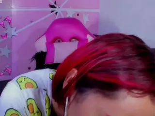 lucybeatifull's Live Sex Cam Show