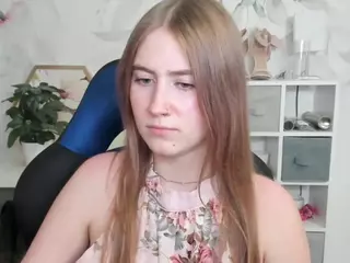 MeganxCute's Live Sex Cam Show