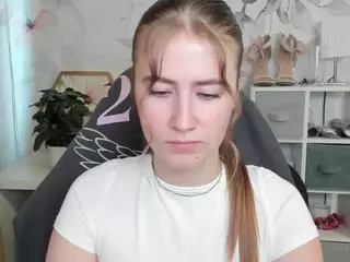MeganxCute's Live Sex Cam Show