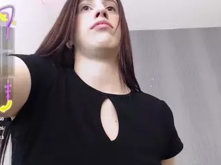 Amira's Live Sex Cam Show