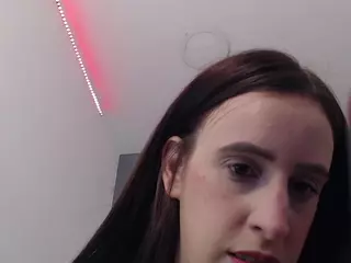 Amira's Live Sex Cam Show
