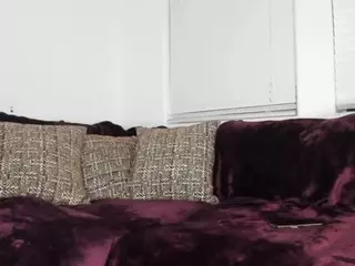 Sienna Divyne's Live Sex Cam Show