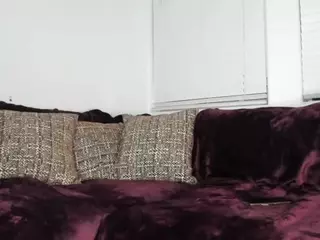 Sienna Divyne's Live Sex Cam Show