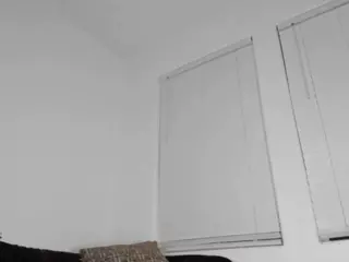 Sienna Divyne's Live Sex Cam Show
