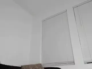 Sienna Divyne's Live Sex Cam Show