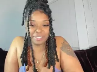 Sienna Divyne's Live Sex Cam Show