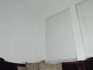 Sienna Divyne's Live Sex Cam Show