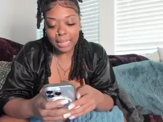 Sienna Divyne's Live Sex Cam Show