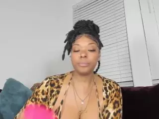 Sienna Divyne's Live Sex Cam Show