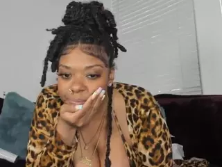 Sienna Divyne's Live Sex Cam Show