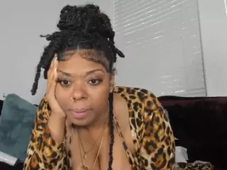Sienna Divyne's Live Sex Cam Show