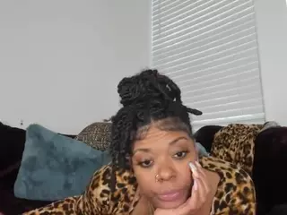 Sienna Divyne's Live Sex Cam Show