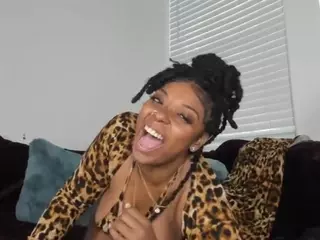 Sienna Divyne's Live Sex Cam Show