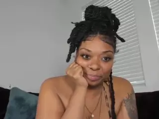 Sienna Divyne's Live Sex Cam Show