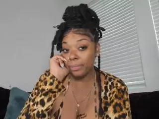 Sienna Divyne's Live Sex Cam Show