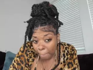 Sienna Divyne's Live Sex Cam Show