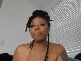 Sienna Divyne's Live Sex Cam Show