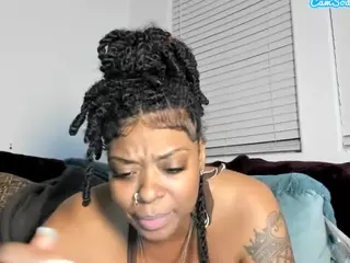 Sienna Divyne's Live Sex Cam Show