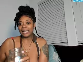 Sienna Divyne's Live Sex Cam Show