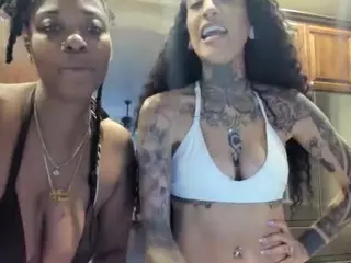 Sienna Divyne's Live Sex Cam Show
