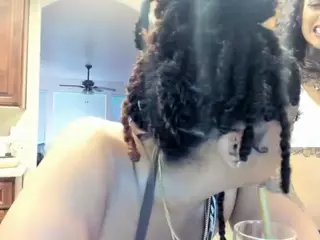 Sienna Divyne's Live Sex Cam Show