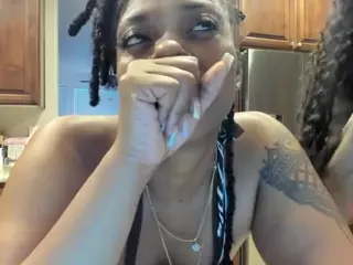 Sienna Divyne's Live Sex Cam Show