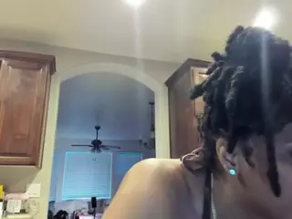 Sienna Divyne's Live Sex Cam Show