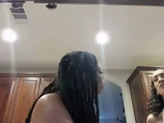 Sienna Divyne's Live Sex Cam Show