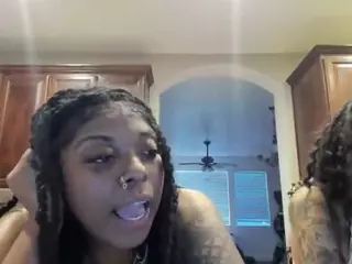 Sienna Divyne's Live Sex Cam Show