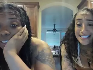 Sienna Divyne's Live Sex Cam Show