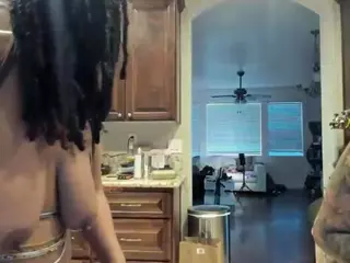 Sienna Divyne's Live Sex Cam Show