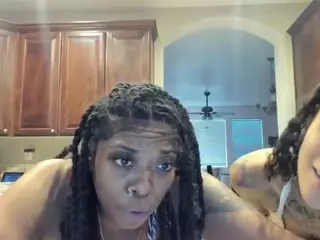 Sienna Divyne's Live Sex Cam Show