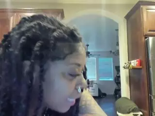 Sienna Divyne's Live Sex Cam Show