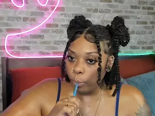 Sienna Divyne's Live Sex Cam Show