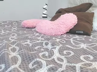Ella's Live Sex Cam Show