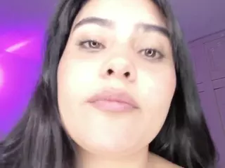 Helen-10's Live Sex Cam Show
