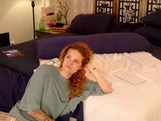 Peelin Off Like Clementine's Live Sex Cam Show
