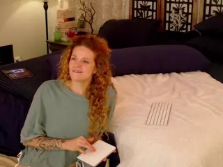 Peelin Off Like Clementine's Live Sex Cam Show