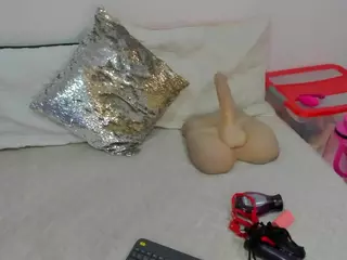 Cock Pleaser's Live Sex Cam Show
