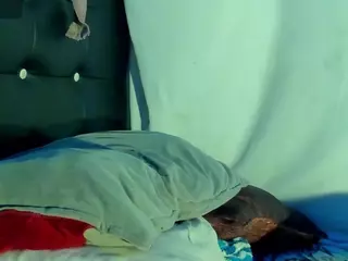 Agatha-Blossom's Live Sex Cam Show