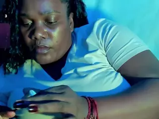 Agatha-Blossom's Live Sex Cam Show