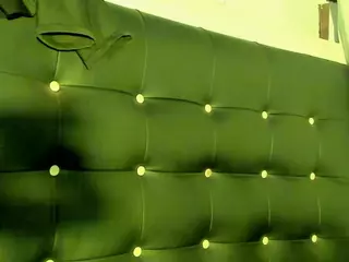 Agatha-Blossom's Live Sex Cam Show