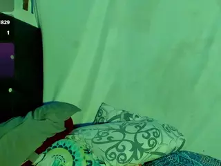Agatha-Blossom's Live Sex Cam Show