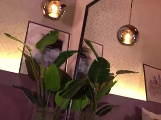 Elle Diane 👑's Live Sex Cam Show