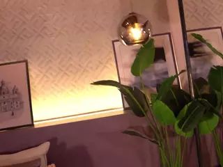 Elle Diane 👑's Live Sex Cam Show