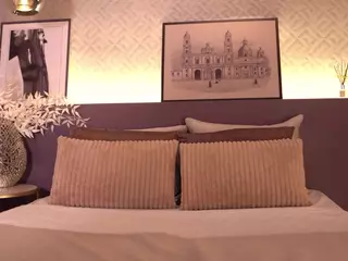 Elle Diane 👑's Live Sex Cam Show